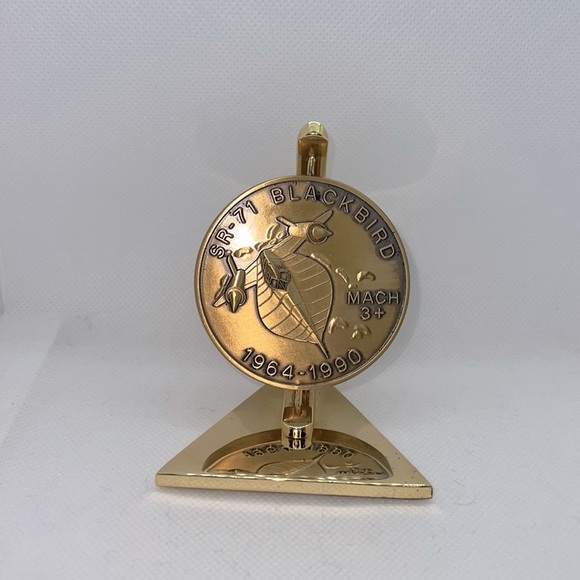 BLACKBIRD SR-71 MACH 3+ COLLECTABLE DISPLAY COIN BRASS - Picture 8 of 12